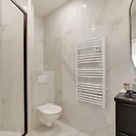 Harmonious 2bdr - 4p - Champs Elysees 아파트 *