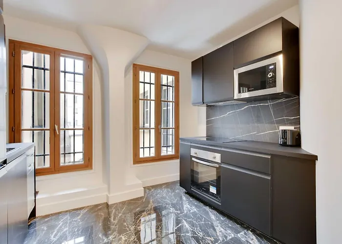 Appartement Harmonious 2bdr - 4p - Champs Elysees *